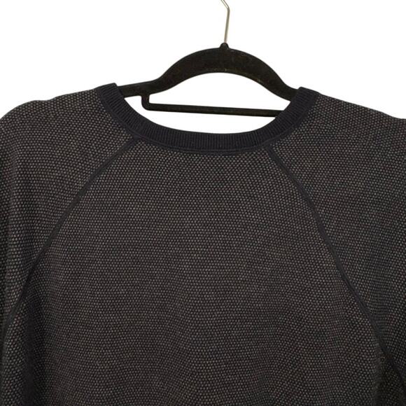 Vince Crewneck Sweater Mens Large Contrast Cuffs and Bottom Hem Navy Blue - Picture 6 of 6